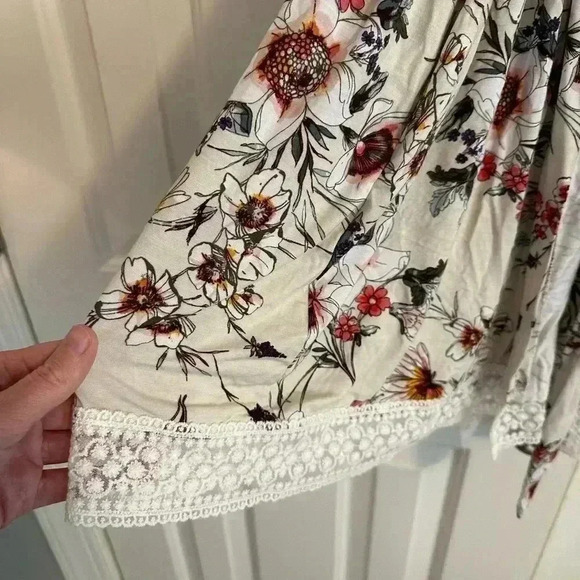 Classic Nurtured 9 Maternity Robe - Cream Floral size S/M - Picture 4 of 10